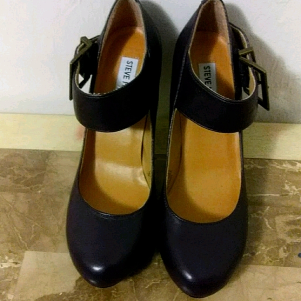 Women's shoes